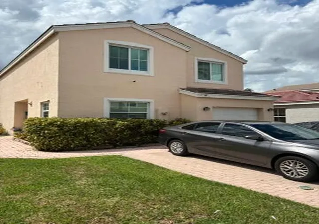 Photo 1 of Single family home for sale at 3305 Apache Ln, Margate, FL 33063 | MLS# B26078355 | Listing updated on 2026-09-23