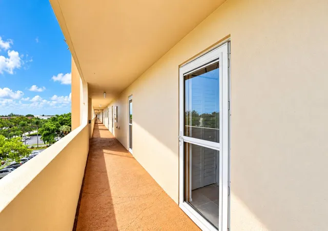 Photo 2 of Condo for sale at 6461 Nw 2nd Avenue #515, Boca Raton, FL 33487 | MLS# B26078389 | Listing updated on 2026-10-10