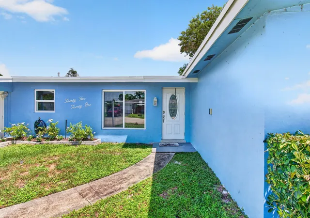 Single family home for sale at 2521 Myrica Rd, West Palm Beach, FL 33406 | MLS# B26078425