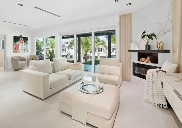 Photo 3 of Single family home for sale at 2537 SE 10th Court, Pompano Beach, FL 33062 | MLS# B26078440 | Listing updated on 2026-10-10