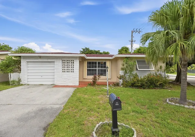 Photo 1 of Single family home for sale at 901 Nw 48th Place, Deerfield Beach, FL 33064 | MLS# B26078469 | Listing updated on 2026-10-01