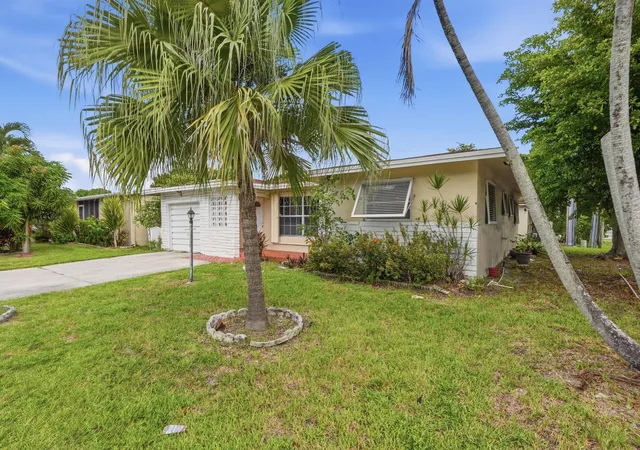 Photo 3 of Single family home for sale at 901 Nw 48th Place, Deerfield Beach, FL 33064 | MLS# B26078469 | Listing updated on 2026-10-01