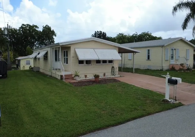 Manufactured home for sale at 7337 SE Swan Ave, Hobe Sound, FL 33455 | MLS# B26078489