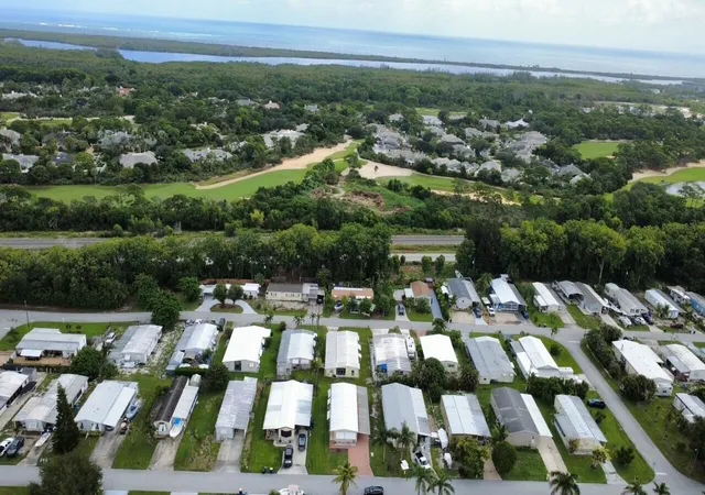 Photo 2 of Manufactured home for sale at 7337 Se Swan Ave, Hobe Sound, FL 33455 | MLS# B26078489 | Listing updated on 2026-10-10