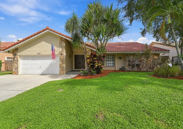 Photo 1 of Single family home for sale at 9255 Nw 18th Street, Plantation, FL 33322 | MLS# B26078509 | Listing updated on 2026-10-10