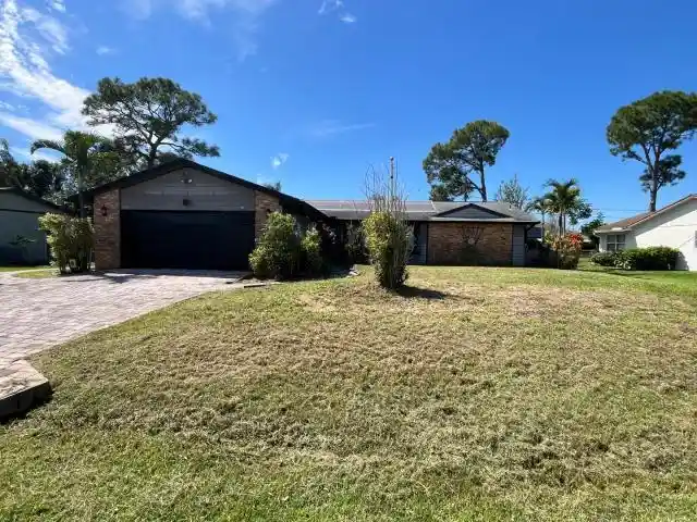 Photo 1 of Single family home for sale at 2562 Se Petit Ln, Port Saint Lucie, FL 34952 | MLS# B26078508 | Listing updated on 2026-10-29