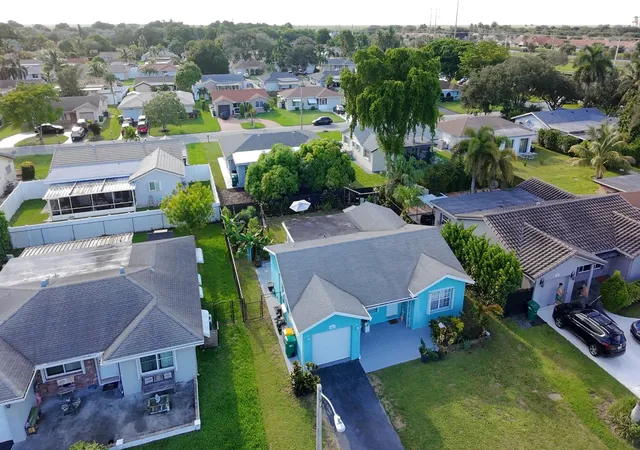 Photo 1 of Single family home for sale at 8201 Nw 103rd Avenue, Tamarac, FL 33321 | MLS# B26078513 | Listing updated on 2026-10-01