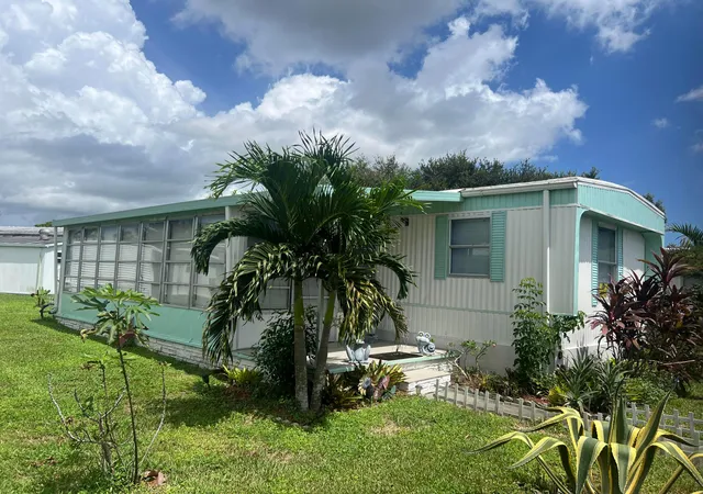 Photo 3 of Manufactured home for sale at 4431 NW 67th Place #Lot O-04, Coconut Creek, FL 33073 | MLS# B26078550 | Listing updated on 2026-09-23