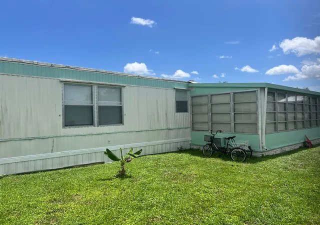 Photo 4 of Manufactured home for sale at 4431 NW 67th Place #Lot O-04, Coconut Creek, FL 33073 | MLS# B26078550 | Listing updated on 2026-09-23