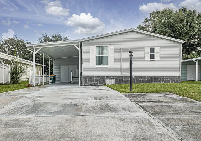 Photo 3 of Sale Pending at 1214 Iriquois Dr, Sebastian, FL 32976 | MLS# B26078570 | Listing updated on 2026-10-10