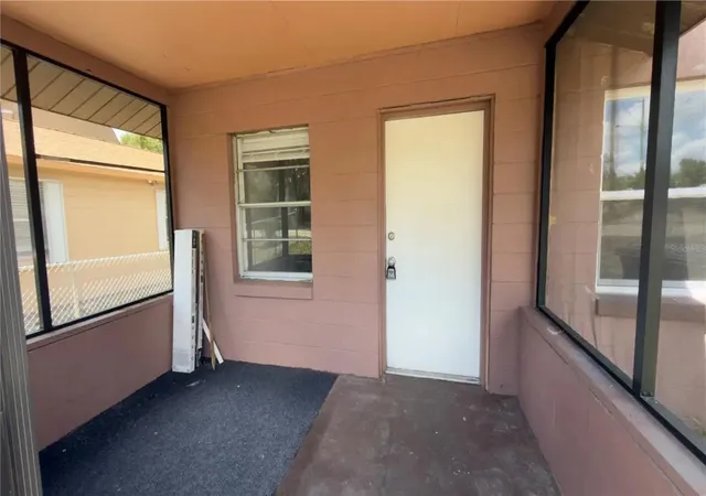 Photo 2 of Single family home for sale at 517 Harris St, Sebring, FL 33870 | MLS# B26078621 | Listing updated on 2026-09-29