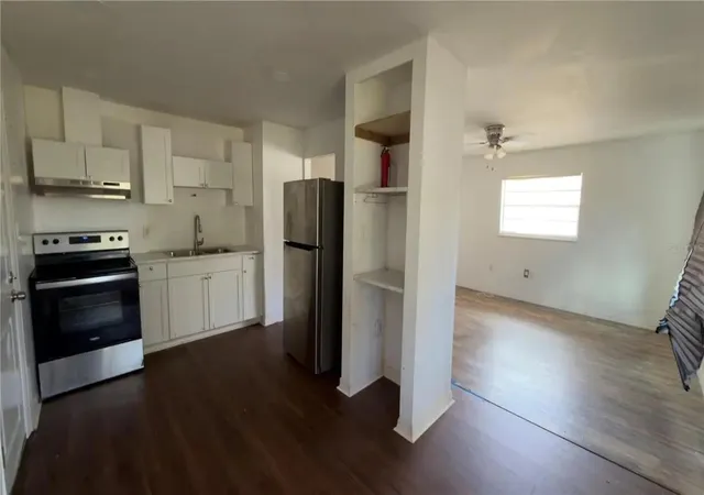 Photo 3 of Single family home for sale at 517 Harris St, Sebring, FL 33870 | MLS# B26078621 | Listing updated on 2026-09-29