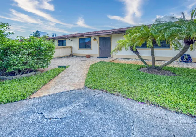 Photo 1 of Condo for sale at 815 Andrew Redding Rd #302, Lantana, FL 33462 | MLS# B26078686 | Listing updated on 2026-10-10