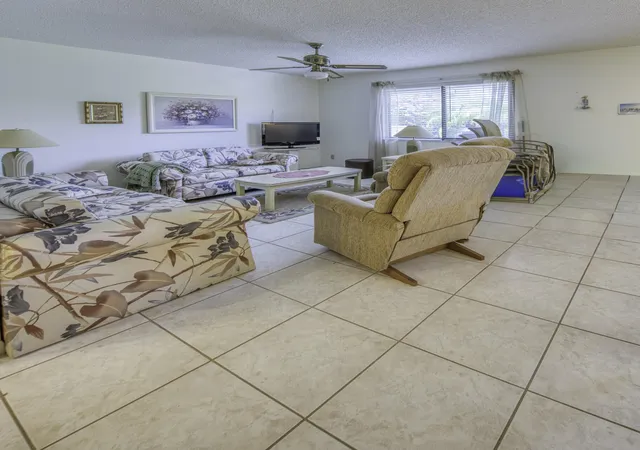 Photo 3 of Condo for sale at 815 Andrew Redding Rd #302, Lantana, FL 33462 | MLS# B26078686 | Listing updated on 2026-10-10