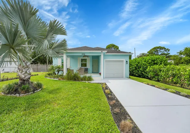 Photo 1 of Single family home for sale at 5715 Se Pine Ave, Stuart, FL 34997 | MLS# B26078707 | Listing updated on 2026-10-10