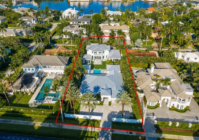 Photo 2 of Mansion for sale at 944 S Ocean Blvd, Delray Beach, FL 33483 | MLS# B26078722 | Listing updated on 2026-10-01