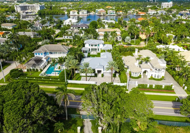 Photo 3 of Mansion for sale at 944 S Ocean Blvd, Delray Beach, FL 33483 | MLS# B26078722 | Listing updated on 2026-10-01