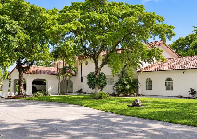 Photo 1 of Single family home for sale at 2614 Amherst Ln, Lake Worth Beach, FL 33460 | MLS# B26078790 | Listing updated on 2026-10-10