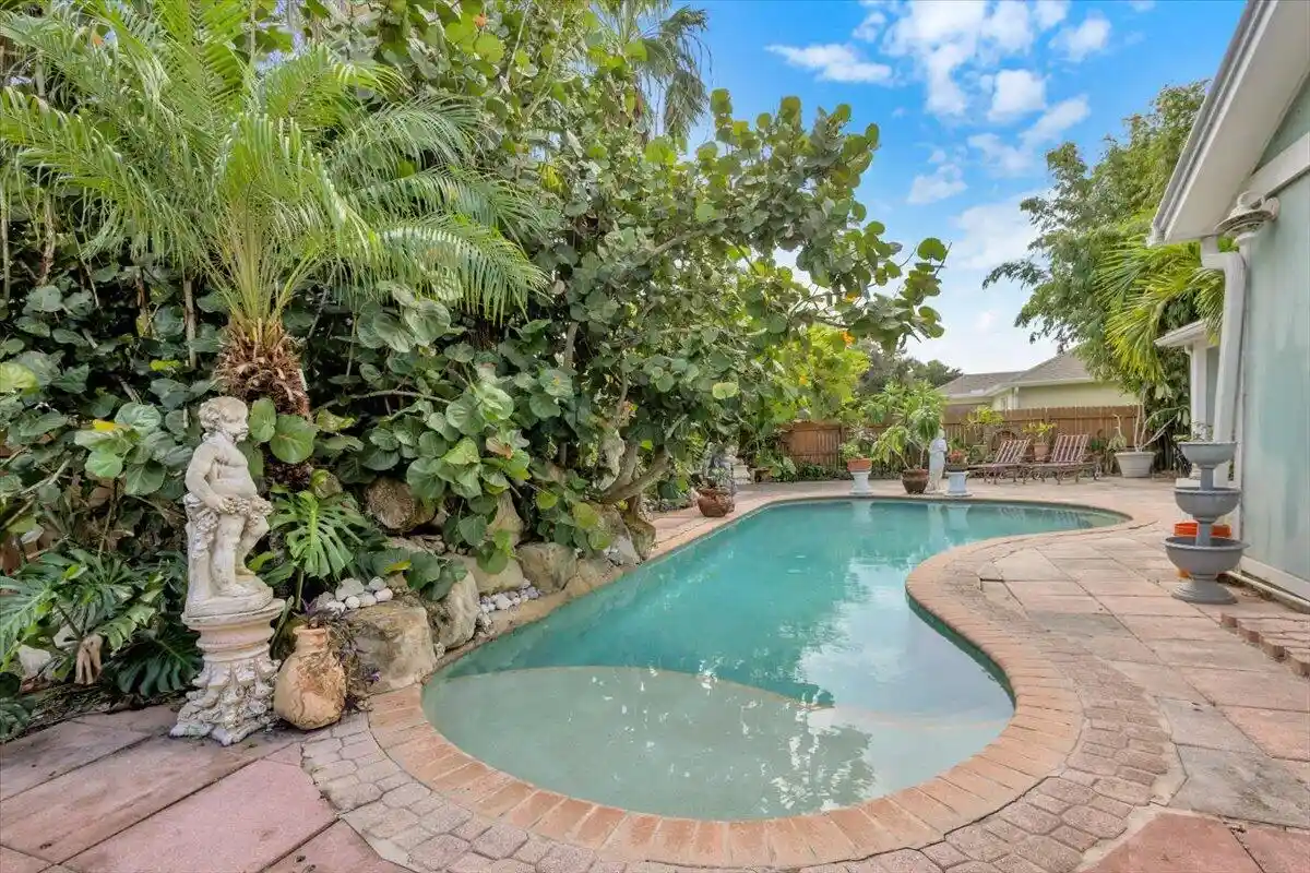 Photo 1 of Single family home for sale at 2513 Sw Calender St, Port Saint Lucie, FL 34953 | MLS# B26078892 | Listing updated on 2026-10-27