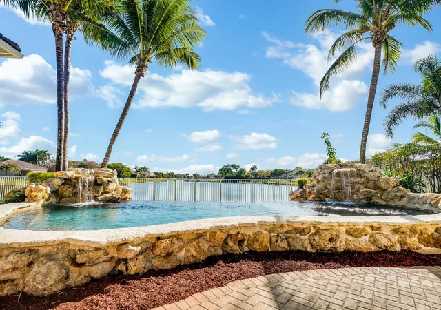Photo 2 of Single family home for sale at 12537 Equine Ln, Wellington, FL 33414 | MLS# B26079018 | Listing updated on 2026-10-04