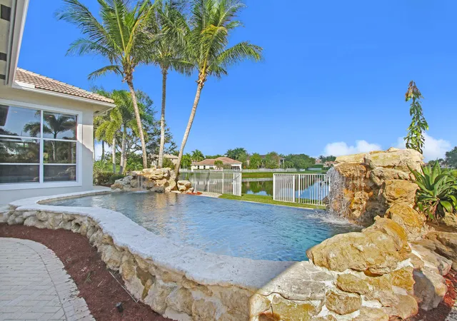 Photo 3 of Single family home for sale at 12537 Equine Ln, Wellington, FL 33414 | MLS# B26079018 | Listing updated on 2026-10-04