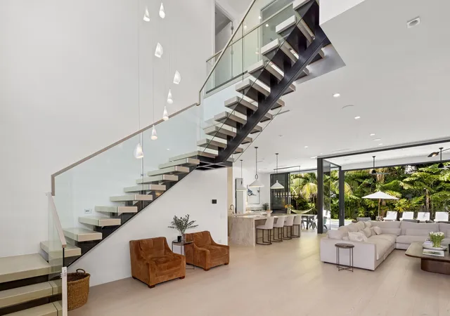 Photo 3 of Mansion for sale at 735 W Fern Dr, Boca Raton, FL 33432 | MLS# B26079128 | Listing updated on 2026-09-24