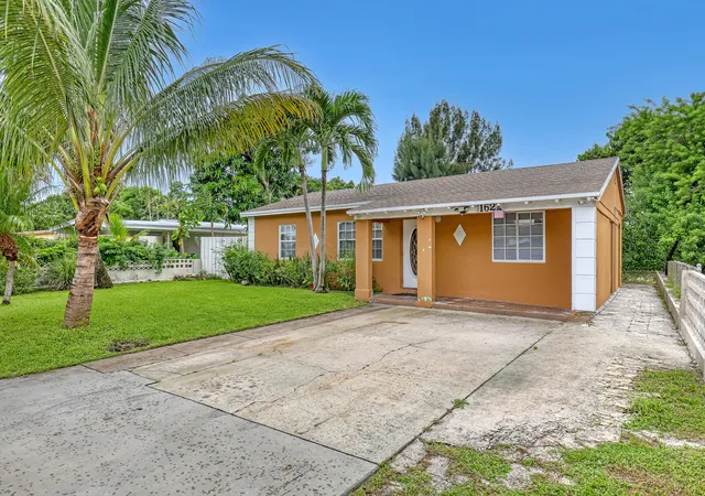Photo 1 of Single family home for sale at 1627 4th Court Ne, Boynton Beach, FL 33435 | MLS# B26079199 | Listing updated on 2026-10-07