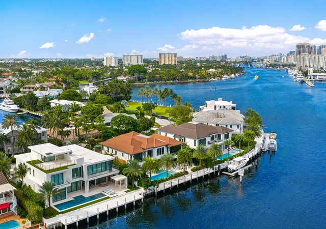 Photo 3 of Mansion for sale at 70 Isla Bahia Dr, Fort Lauderdale, FL 33316 | MLS# B26079210 | Listing updated on 2026-10-08