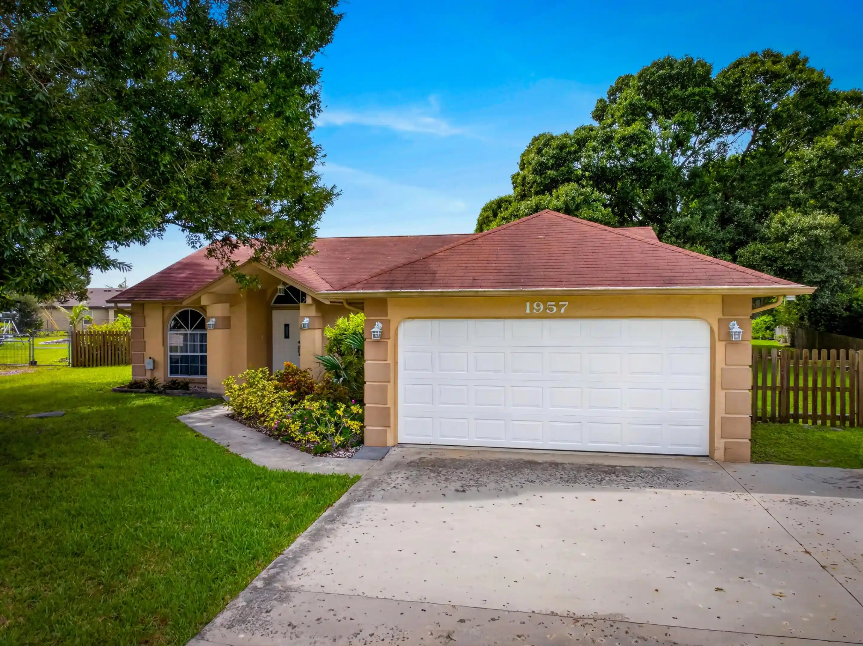 Photo 1 of Single family home for sale at 1957 Se Dranson Cir, Port Saint Lucie, FL 34952 | MLS# B26079240 | Listing updated on 2026-09-24