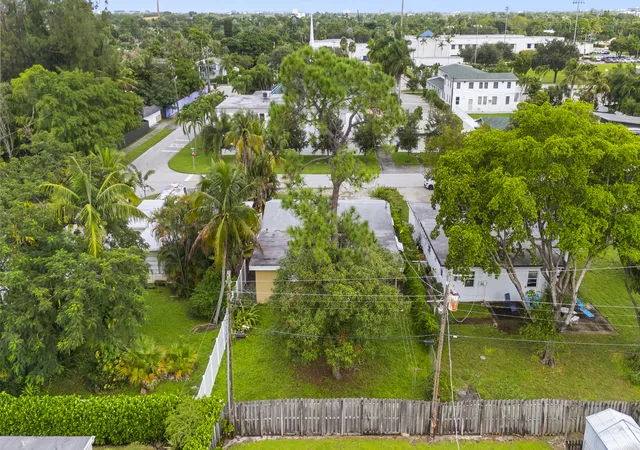 Photo 2 of Single family home for sale at 108 Ne 23rd Street, Wilton Manors, FL 33305 | MLS# B26079277 | Listing updated on 2026-10-03