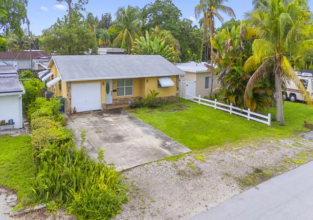 Photo 3 of Single family home for sale at 108 Ne 23rd Street, Wilton Manors, FL 33305 | MLS# B26079277 | Listing updated on 2026-10-03