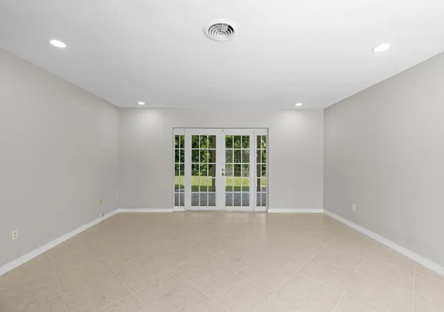 Photo 4 of Single family home for sale at 4471 NW 6th Court, Coconut Creek, FL 33066 | MLS# B26079302 | Listing updated on 2026-10-10
