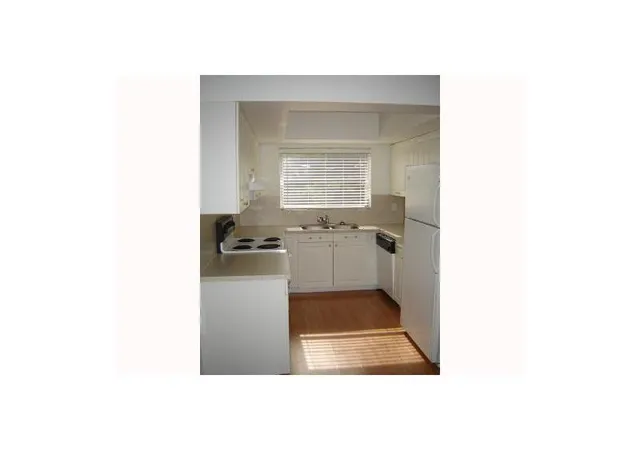 Photo 3 of Condo for sale at 3421 Ne 15th Avenue #9, Oakland Park, FL 33334 | MLS# B26079319 | Listing updated on 2026-09-23