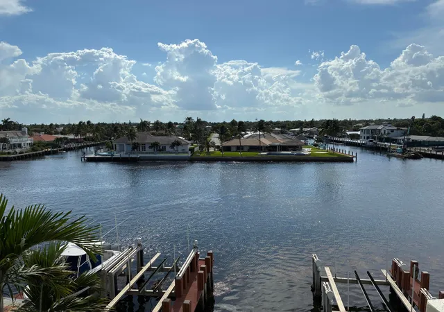 Listing Photo 4 - Condo for sale in building located at 1230 Hillsboro Mile, Hillsboro Beach, FL 33062 - Unit #308