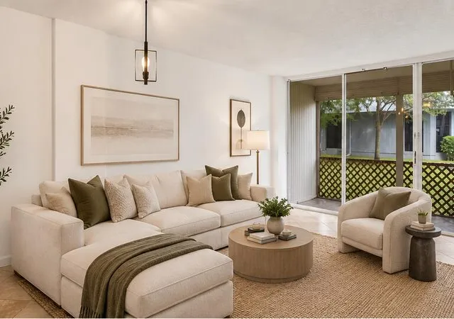 Photo 4 of Condo for sale at 113 Royal Park Dr #1H, Oakland Park, FL 33309 | MLS# B26079449 | Listing updated on 2026-10-01