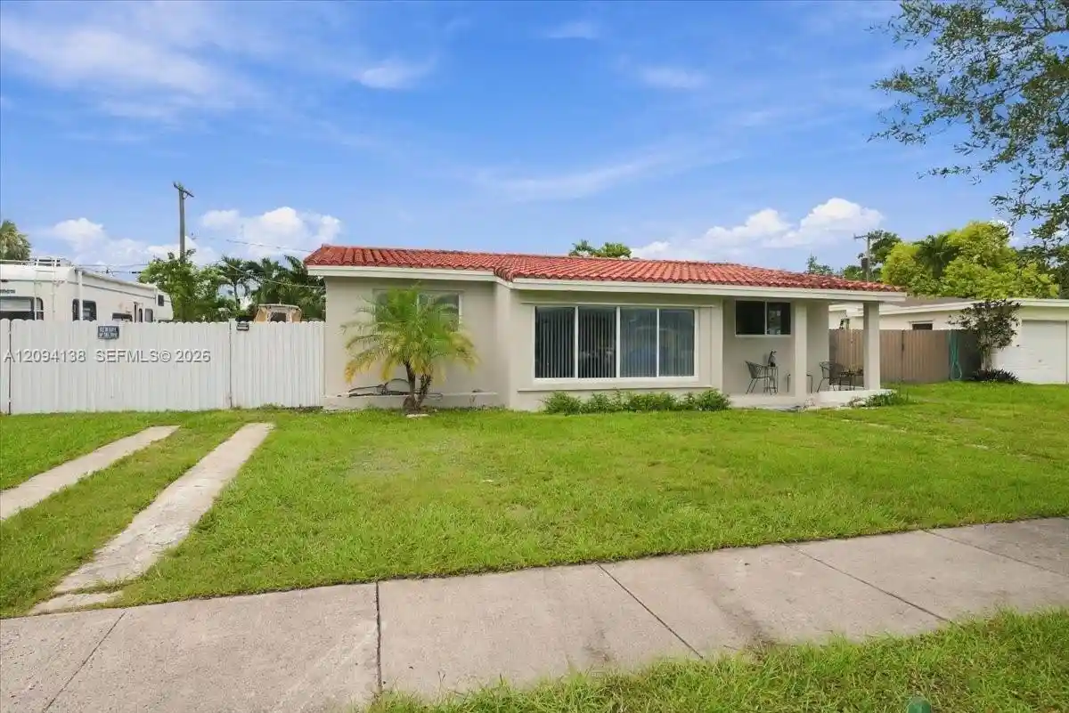 Photo 1 of Single family home for sale at 9625 Dominican Dr, Cutler Bay, FL 33189 | MLS# A12094138 | Listing updated on 2026-10-25