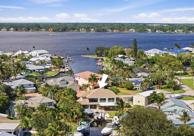 Single family home for sale at 1536 SW Egret Way, Palm City, FL 34990 | MLS# B26079514