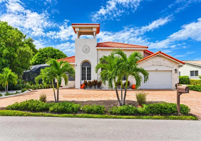 Photo 3 of Single family home for sale at 3901 Ne 23rd Terrace, Lighthouse Point, FL 33064 | MLS# B26079553 | Listing updated on 2026-09-23