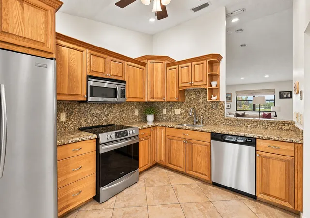 Photo 2 of Townhouse for sale at 459 Knollwood Ct #459, Royal Palm Beach, FL 33411 | MLS# B26079673 | Listing updated on 2026-10-08