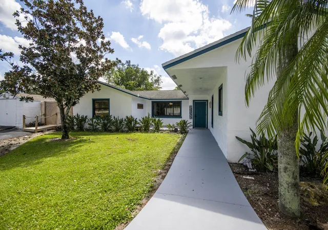 Photo 3 of Single family home for sale at 11096 60th Street N, West Palm Beach, FL 33411 | MLS# B26079676 | Listing updated on 2026-10-10