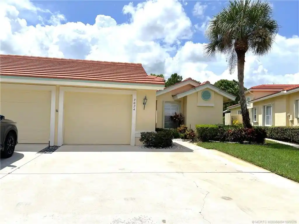 Photo 1 of Sale Pending at 3824 Sw Inwood Pines Ln, Palm City, FL 34990 | MLS# M20056894 | Listing updated on 2026-10-28