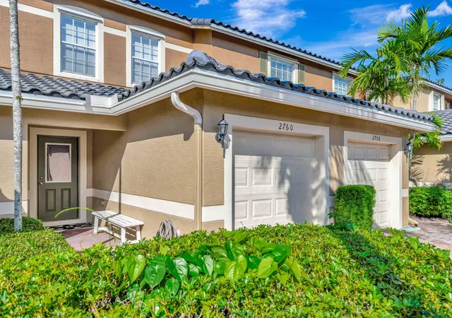 Photo 2 of Townhouse for sale at 2760 SE Birmingham Dr, Stuart, FL 34994 | MLS# B26079733 | Listing updated on 2026-09-24