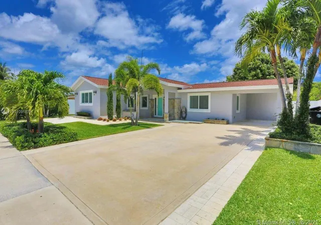 Photo 1 of Single family home for sale at 1474 Cochran Dr, Lake Worth Beach, FL 33461 | MLS# B26079798 | Listing updated on 2026-10-10