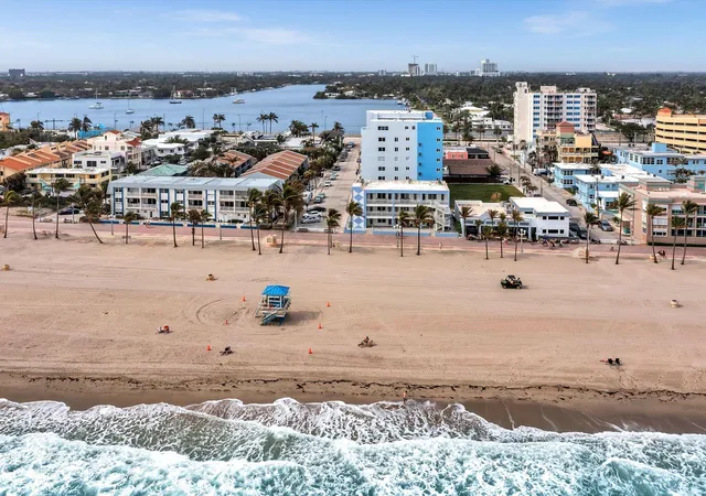 Photo 2 of Condo for sale at 320 S Surf Rd #402, Hollywood, FL 33019 | MLS# B26079875 | Listing updated on 2026-10-09