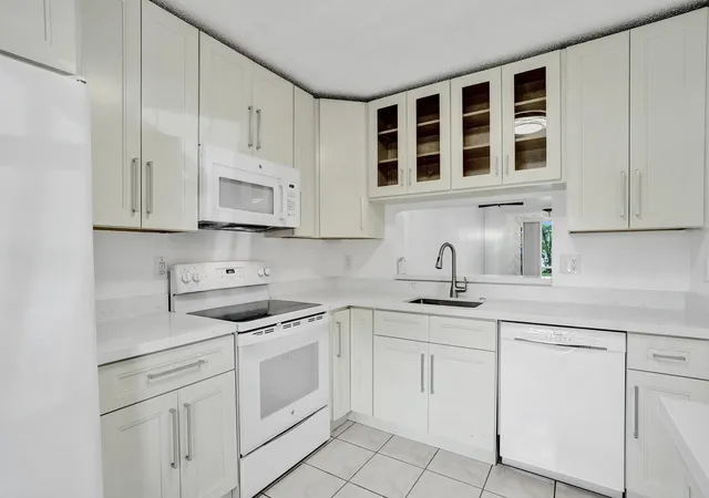Photo 1 of Condo for sale at 3081 Holiday Springs Blvd #102-6, Margate, FL 33063 | MLS# B26079880 | Listing updated on 2026-10-07