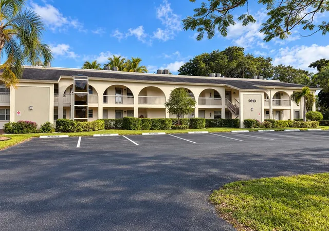 Photo 2 of Sale Pending at 2613 Nassau Bnd #D2, Coconut Creek, FL 33066 | MLS# B26079954 | Listing updated on 2026-10-09