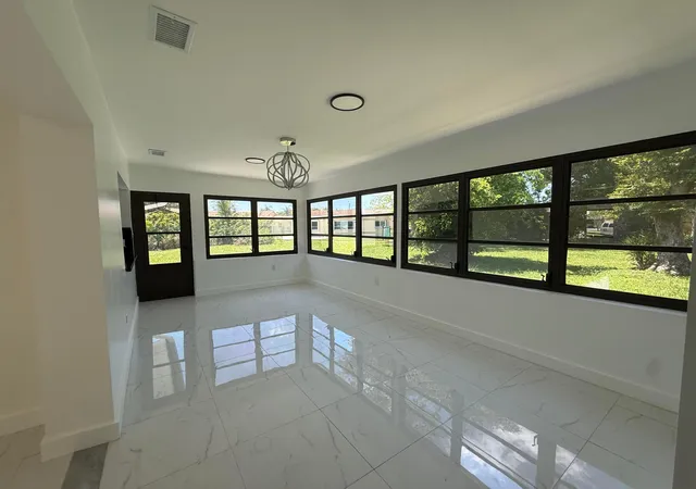 Photo 3 of Single family home for sale at 9405 Northwest 74th, Tamarac, FL 33321 | MLS# B26079972 | Listing updated on 2026-10-10