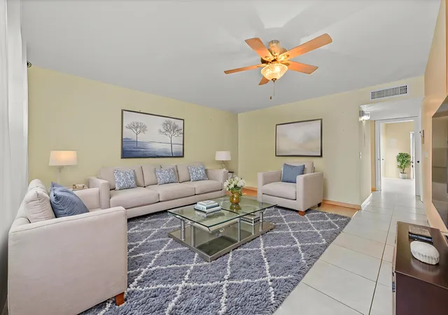 Photo 3 of Condo for sale at 426 Burgundy I, Delray Beach, FL 33484 | MLS# B26079977 | Listing updated on 2026-10-10