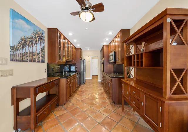 Photo 4 of Single family home for sale at 6760 Hollandaire Dr W, Boca Raton, FL 33433 | MLS# B26079980 | Listing updated on 2026-10-10