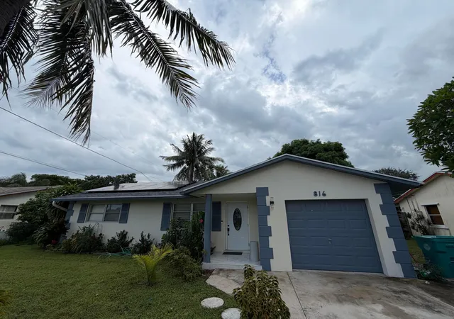 Photo 1 of Single family home for sale at 816 Nw 8th Avenue, Boynton Beach, FL 33426 | MLS# B26080012 | Listing updated on 2026-09-29